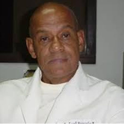 Dr. Frank Hernández